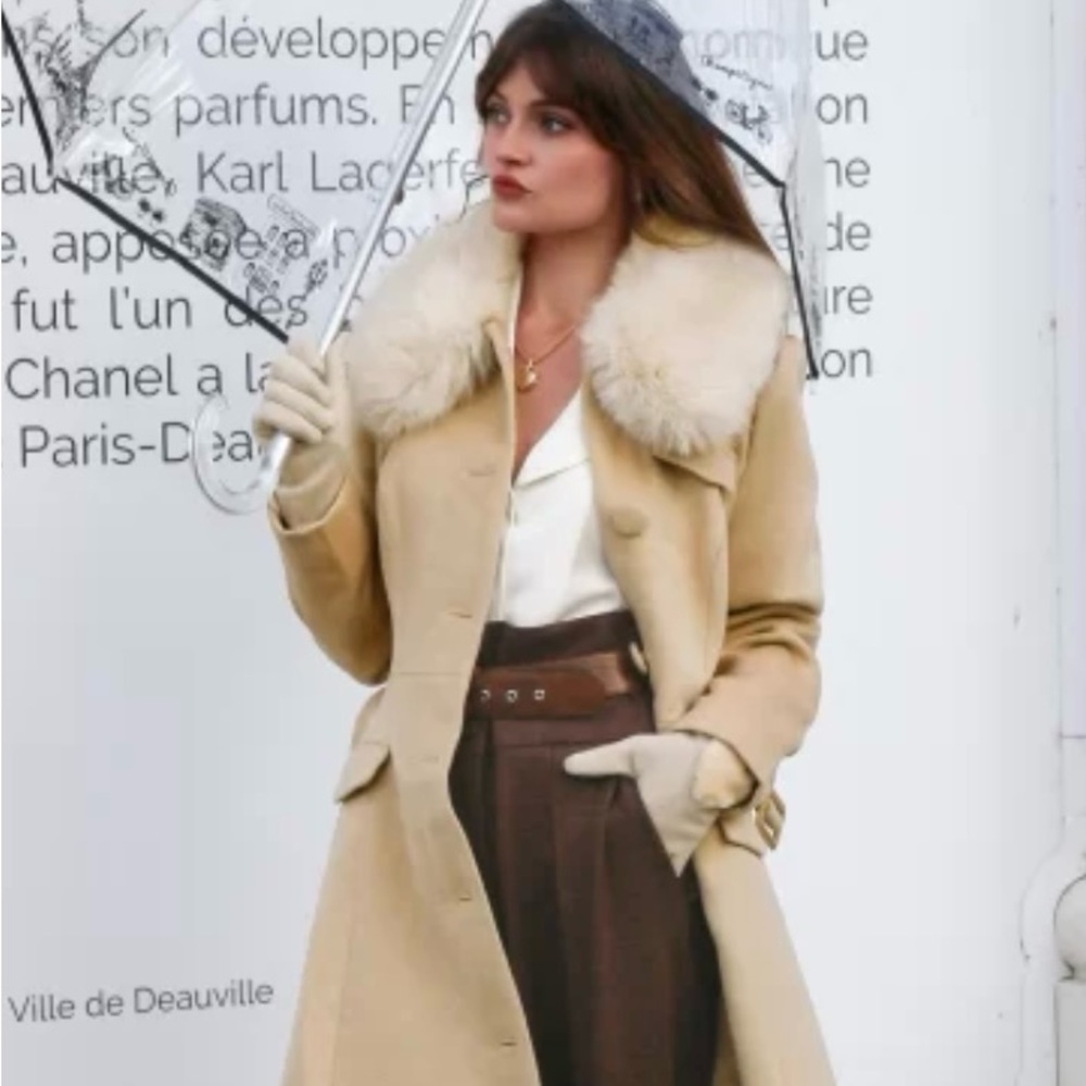Top vintage coat HEARTS & ROSES
Matilda Swing Coat in Beige